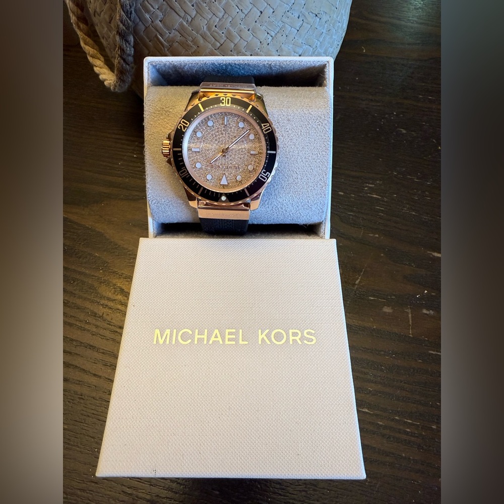 Michael Kors watch - Picture 2 of 5